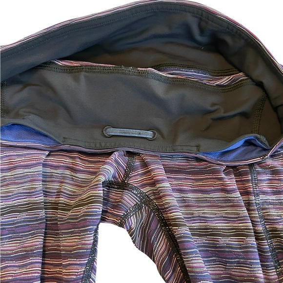 2 Pair Lululemon Leggings Sz 6 1- Speed Tight IV Striped 1-Wunder Under Tie Dye. - Picture 6 of 14